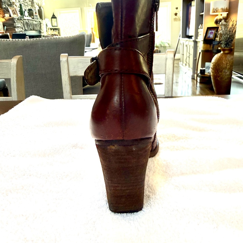 FRYE - Chestnut Leather Ankle Booties (Size 8) - Picture 8 of 8